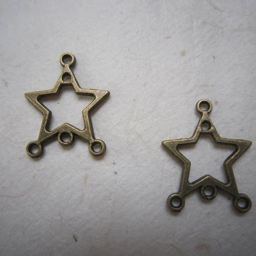 Lot de 2 pendentifs ou connecteurs étoiles - métal couleur bronze