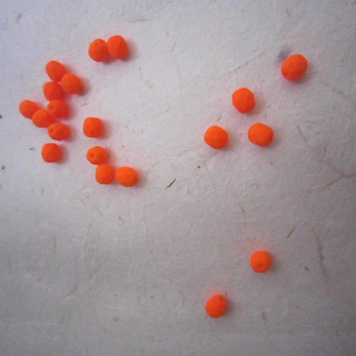Perles de verre à facettes orange vif - lot de 20