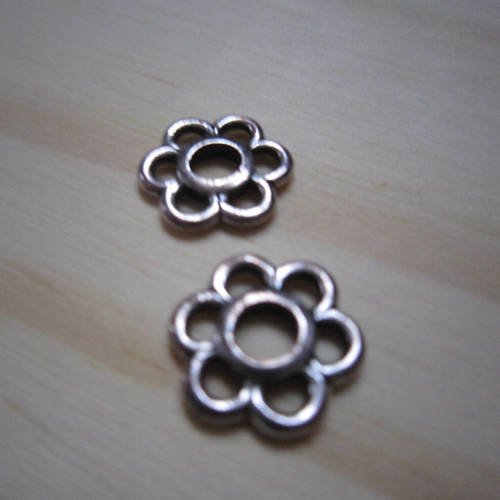 Lot de 2 connecteurs ou intercalaires fleur, métal argent vieilli, 13 mm