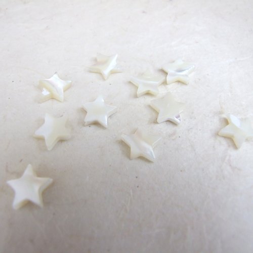 Lot de 8 perles étoiles en nacre