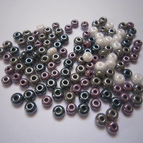 Lot de 20 g de perles de verre - gris, blanc, violet