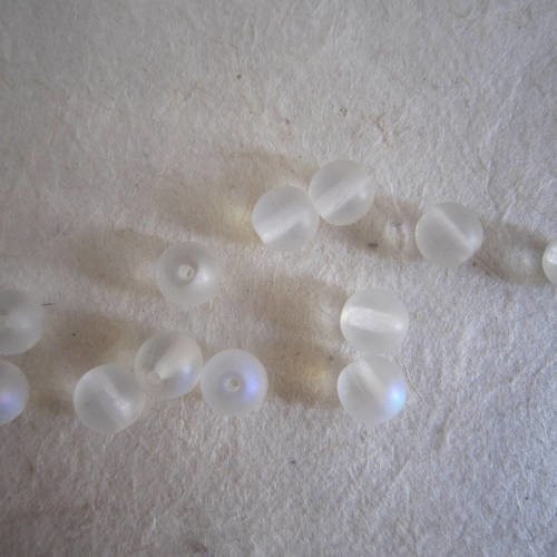 Perles rondes en verre cristal mat semi transparent - 6 mm - lot de 12