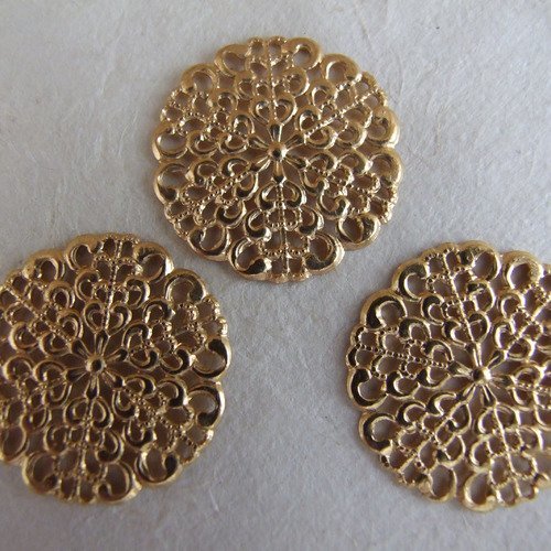 Estampes souples rondes inspiration fleur en métal doré - 25 mm