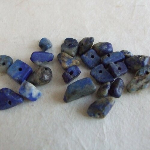 Perles chips en pierre bleue (sodalite) pseudo lapis lazuli