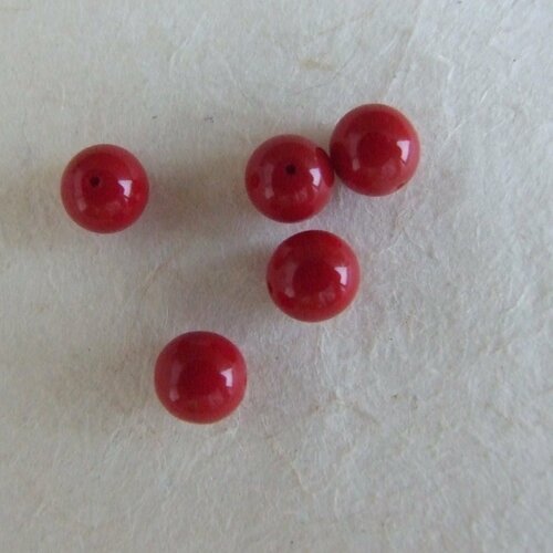 Perles rondes rouge foncé en résine - 8 mm - lot de 5