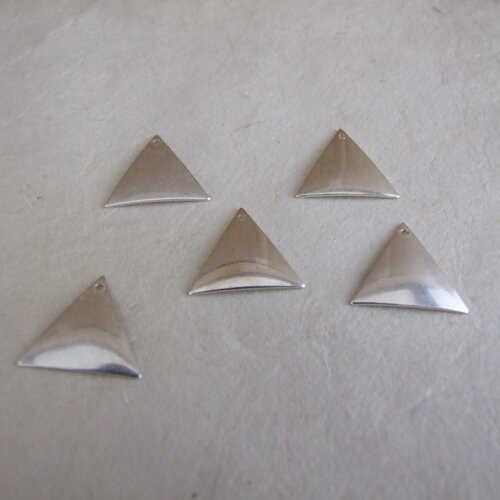 Breloque triangle en métal argenté - 18 mm
