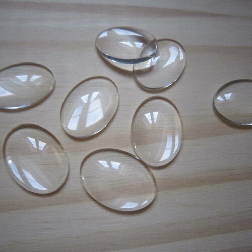 Cabochon loupe ovale en verre transparent incolore - 25 x 18 mm