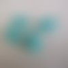 Perle ovale wavy en verre opaque vert turquoise - 14 x 8 mm
