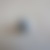 Perle ronde en howlite (pierre blanche à marbrures grises) - 14 mm