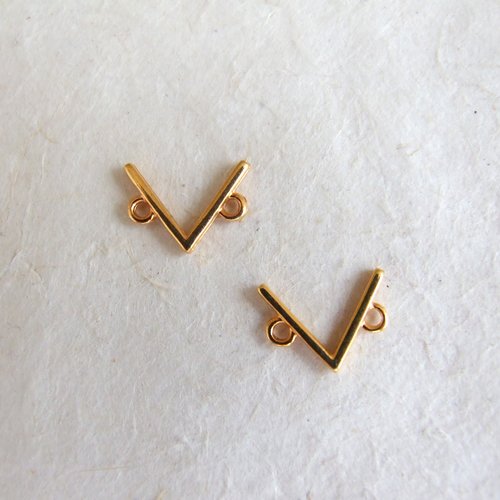 Breloque connecteur en forme de v en métal doré
