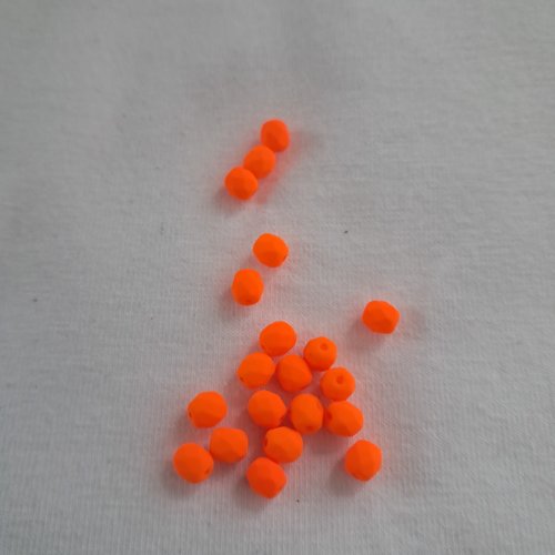 Perles de verre à facettes orange vif - lot de 20