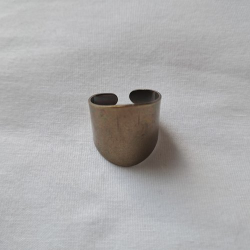 Bague (ou support de bague) plate couleur bronze - hauteur 22 mm