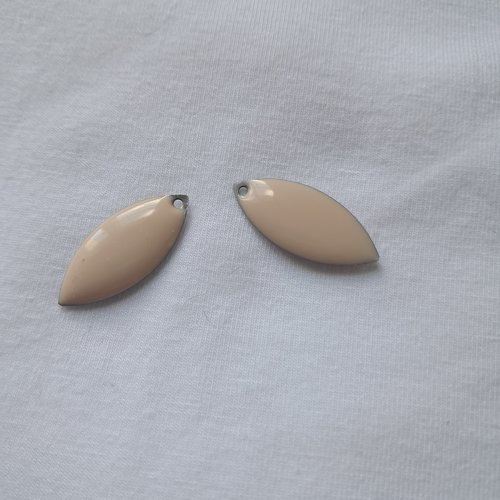 Lot de 2 navettes sequins émaillés en résine époxy coloris rose pâle