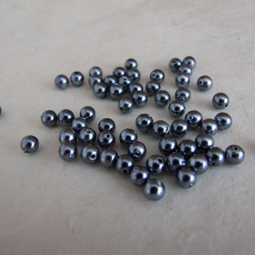 Lot de 10 perles grises effet métallisé nacré