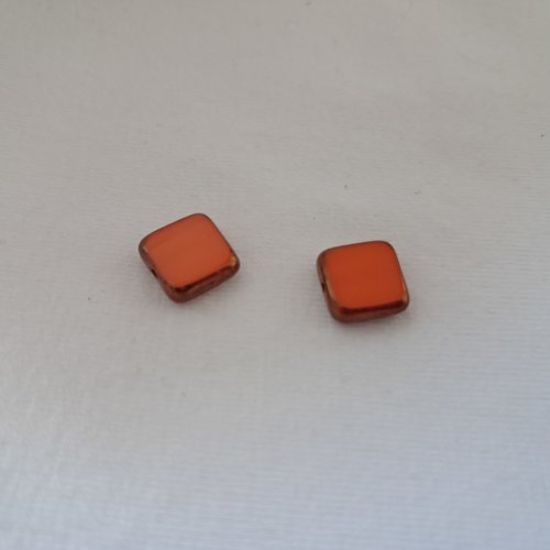 Perles palets carrés en verre orange vif - 8 mm
