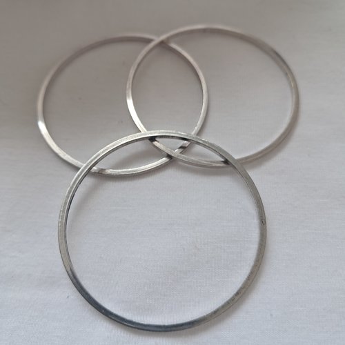 Anneau argenté - 4,5 cm