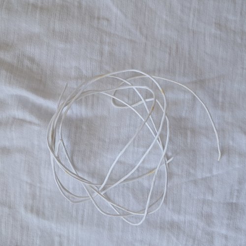 Fil de cuir blanc - 1 mm