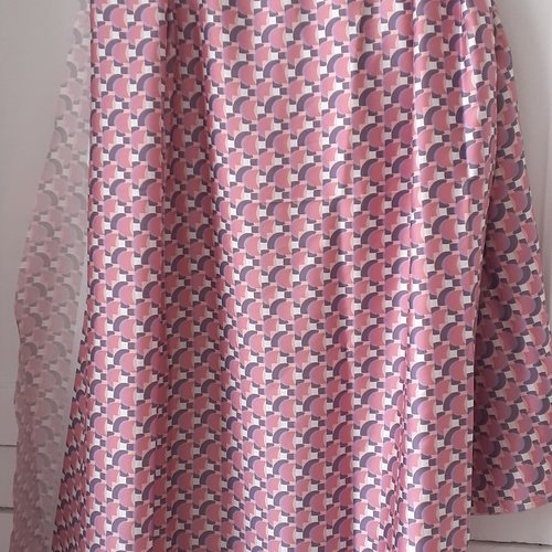 Polyester demi lunes roses et violettes