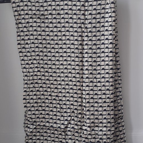 Polyester beige et noir à motifs graphiques