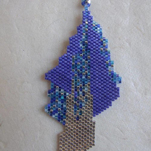 Collier mi-long avec pendentif géométrique en perles miyuki bleu et argent, chaîne en argent 925