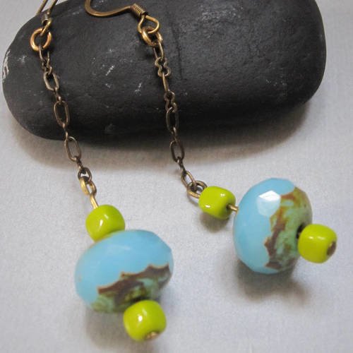 Boucles d'oreille en perles de verre vertes et bleu turquoise