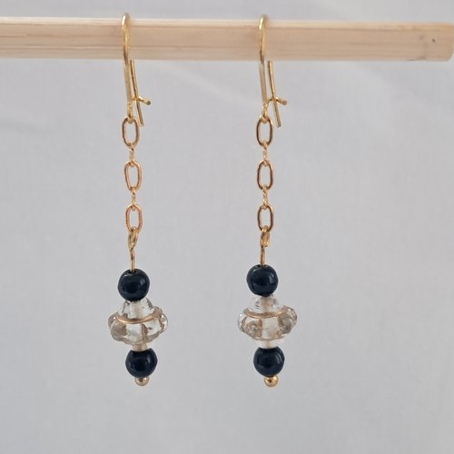 Boucles d'oreille perles de verre noir et doré