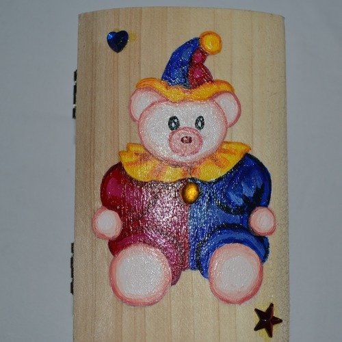 Boite à bijoux enfant en bois peinte  "l'ours clown rouge et bleu"