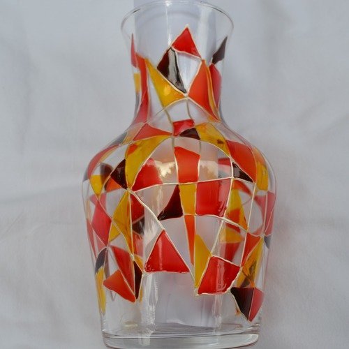 Carafe ou vase peint graphique arlequin, rouge, orange et jaune