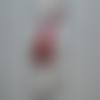 Vase soliflore rectangulaire en verre peint "femme rétro à la robe rouge moirée" 30 cm