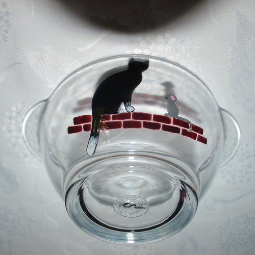 Bol, tasse en verre peinte "le chat et la souris sur le mur"