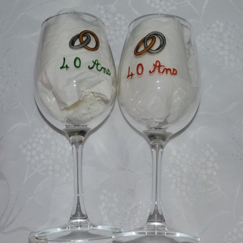 2 verres à vin mariage ou anniversaire mariage peints anneaux entrelacés
