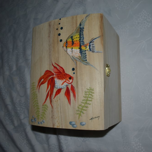 Grand coffret, boite en bois peint  "poissons japonais" livraison rapide