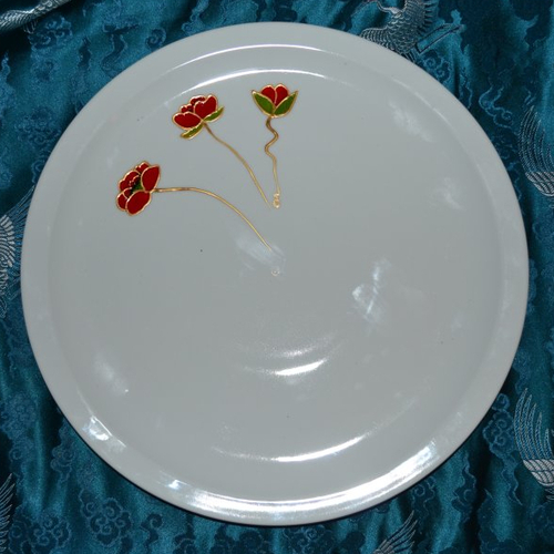 Plat à tarte en porcelaine blanche peint coquelicots rouge et or