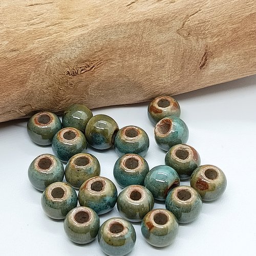 Lot de 20 perles céramique 8mm (cera-23)