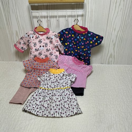 Tenue  pour poupon corolle 30cm