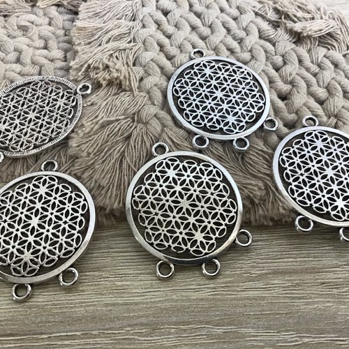 5 pendentifs ronds en métal argenté