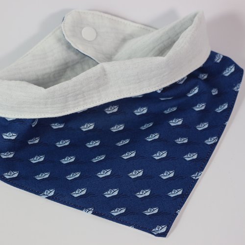 Bavoir bandana "petits bateaux"