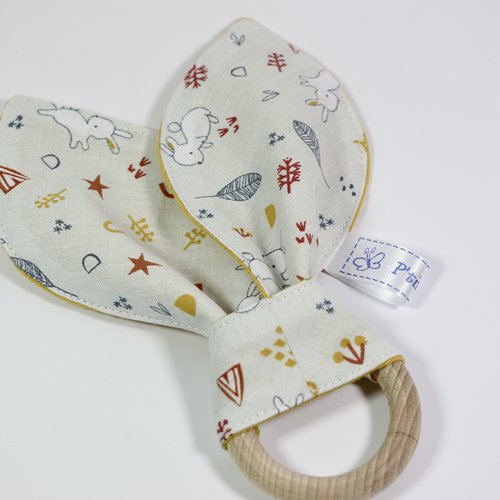 Hochet-anneau "oreilles de lapin", petit lapin.