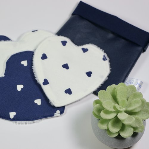 Lingettes coeur, pochette bleu marine