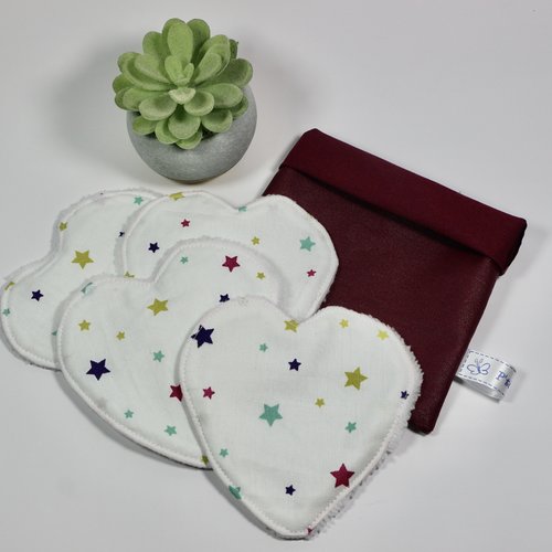 Lingettes coeur, pochette bordeaux.