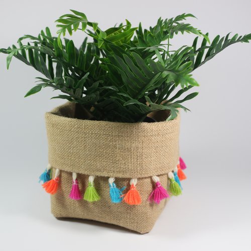 Cache-pot. corbeille ."jute et pompons fluo"
