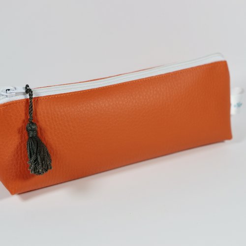 Trousse simili cuir orange
