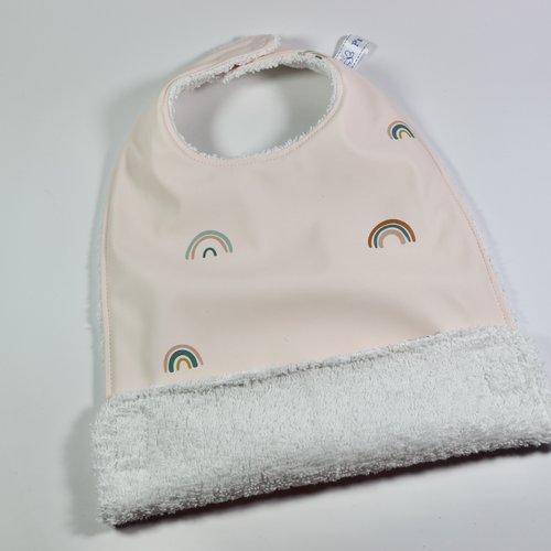 Bavoir à poche "arc-en-ciel rose"