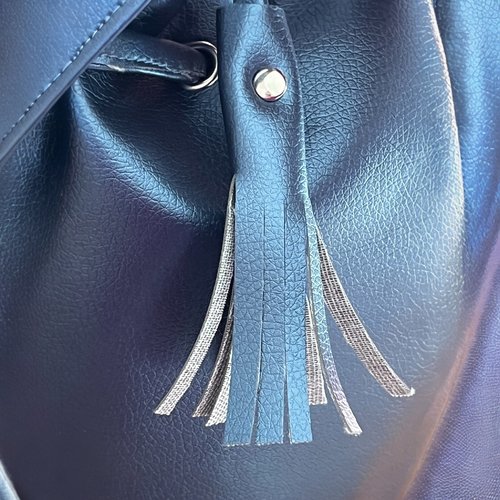 Sac seau en simili cuir bleu nuit irisé: "douce nuit"