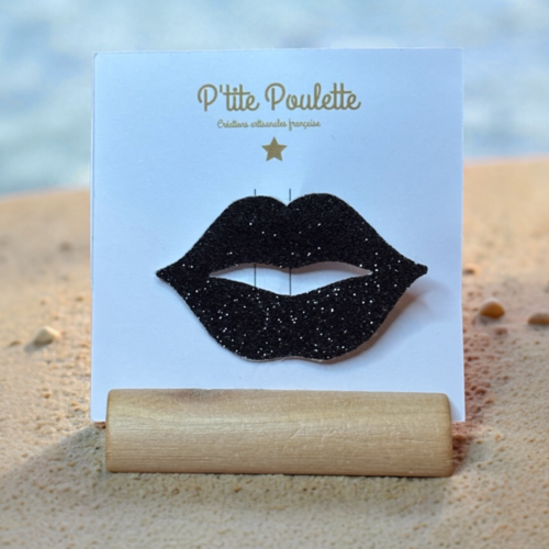 Broche lèvres pailletées noires – bijou fantaisie chic fait main – accessoire mode femme – création artisanale française