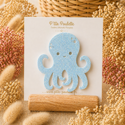 Broche pailletée pieuvre bleu ciel – bijou fantaisie fait main – accessoire veste pull – création artisanale française