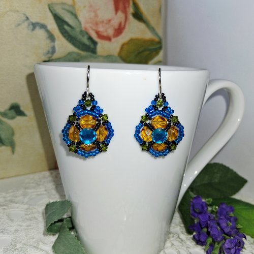 Boucles d'oreilles princesse en perles et cristal fait main