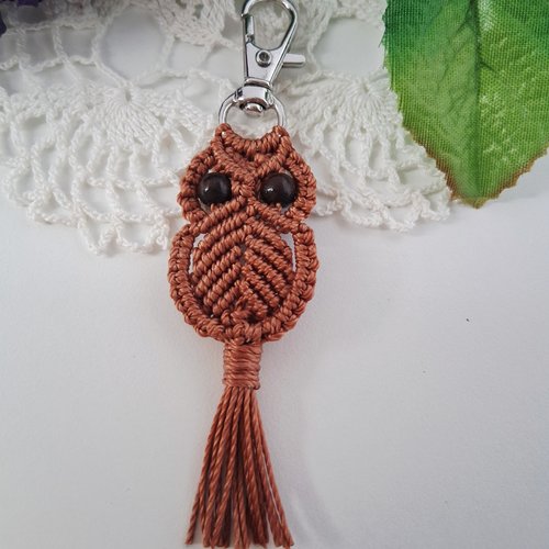 Porte-clé chouette julie en macramé fait main