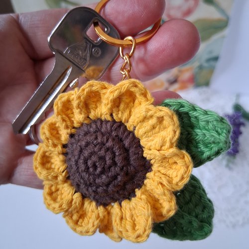 Porte-clé tournesol olé au crochet fait main