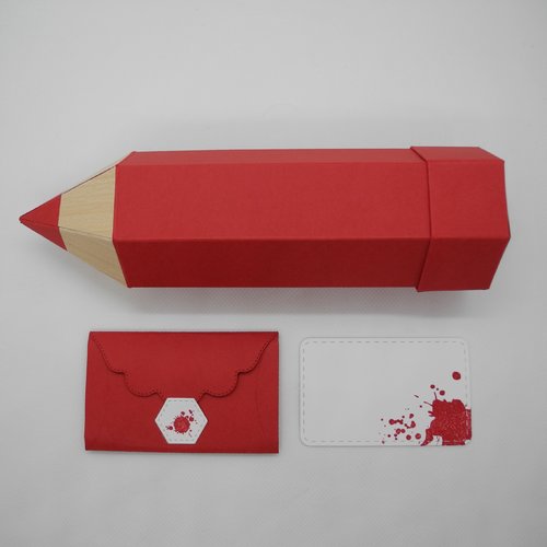 Boîte cadeau crayon de couleur - rouge